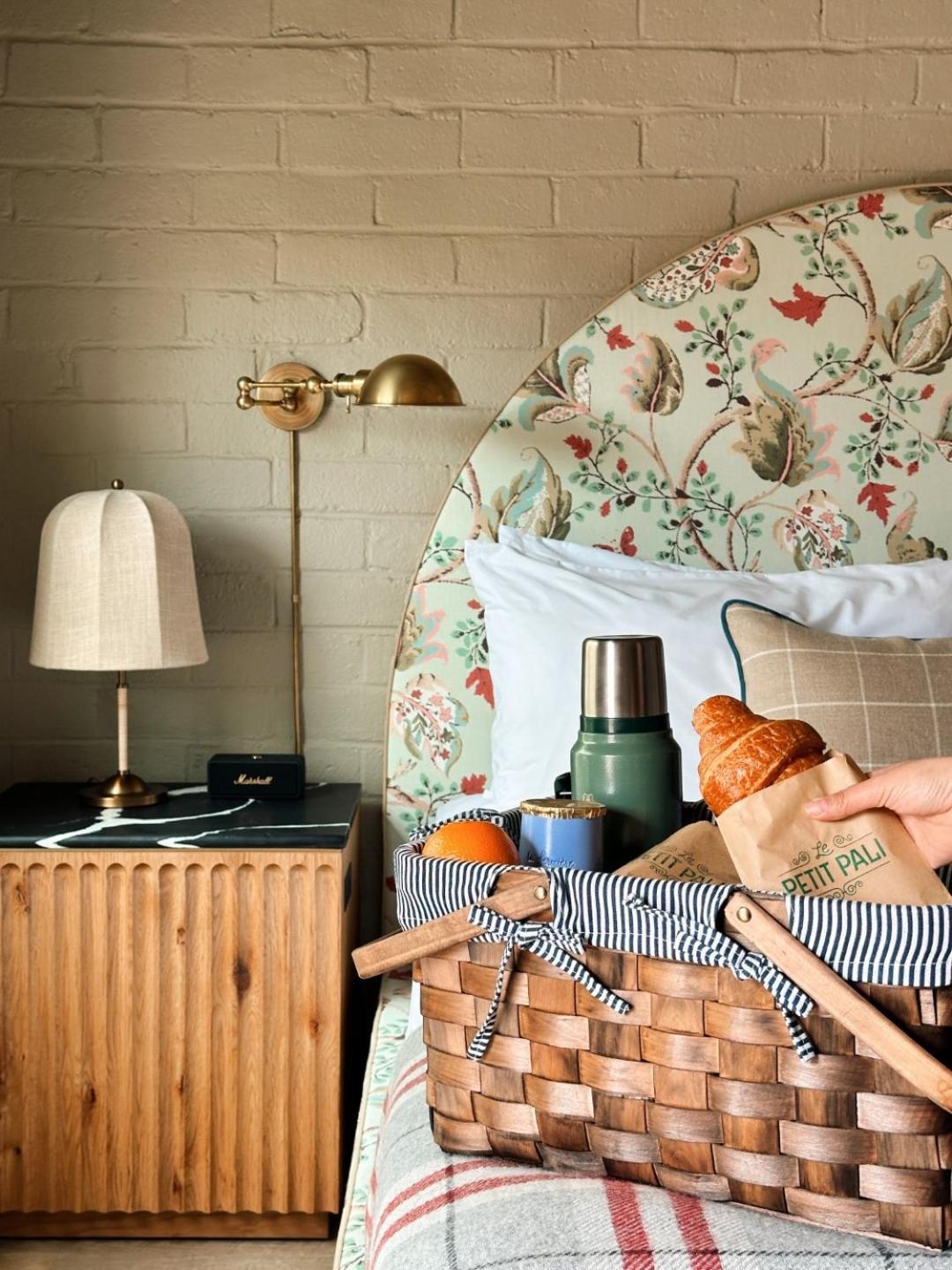 Le Petit Pali Brentwood Hotel 4*